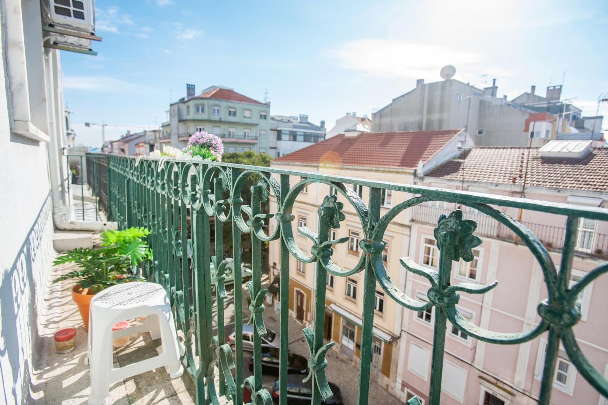 Bright Apartment In ליסבון מראה חיצוני תמונה